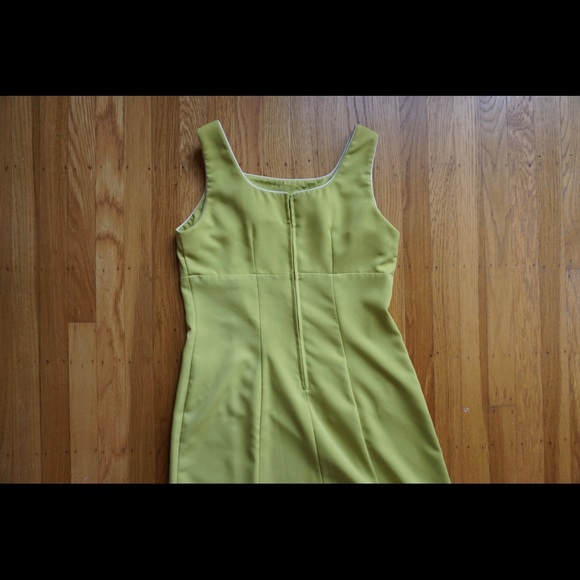 90s Vintage Green Mod Mini Dress with Pockets - Picture 6 of 6